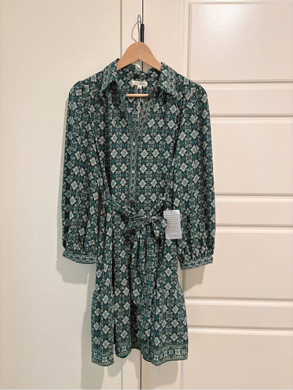 Max Studio Green Patterned Long-Sleeve Shirt Dress with Waist Tie Pockets NWT